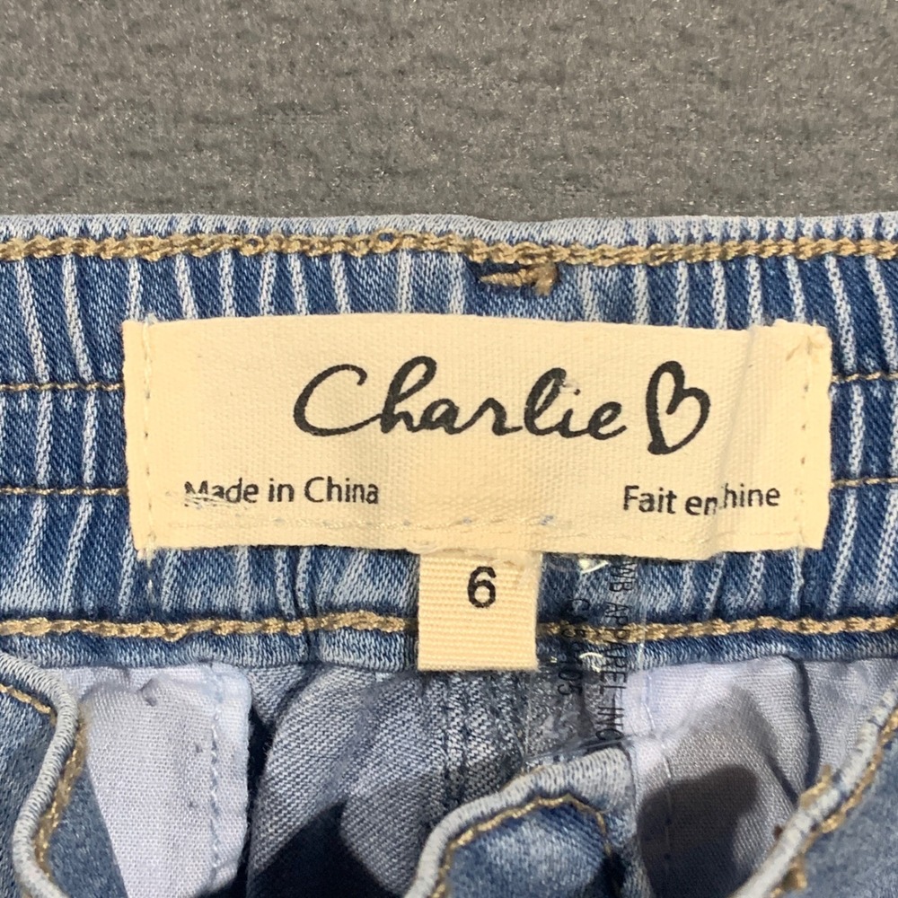 Charlie B Denim Shorts Women 6 Light Wash Tencel Blend Cuffed Utility Cargo Blue - Picture 3 of 8